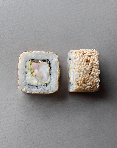 картинка Ролл цезарь с креветками суши-маркета "Каэру"