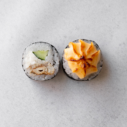 картинка Запеченный ролл с угрем суши-маркета "Каэру"